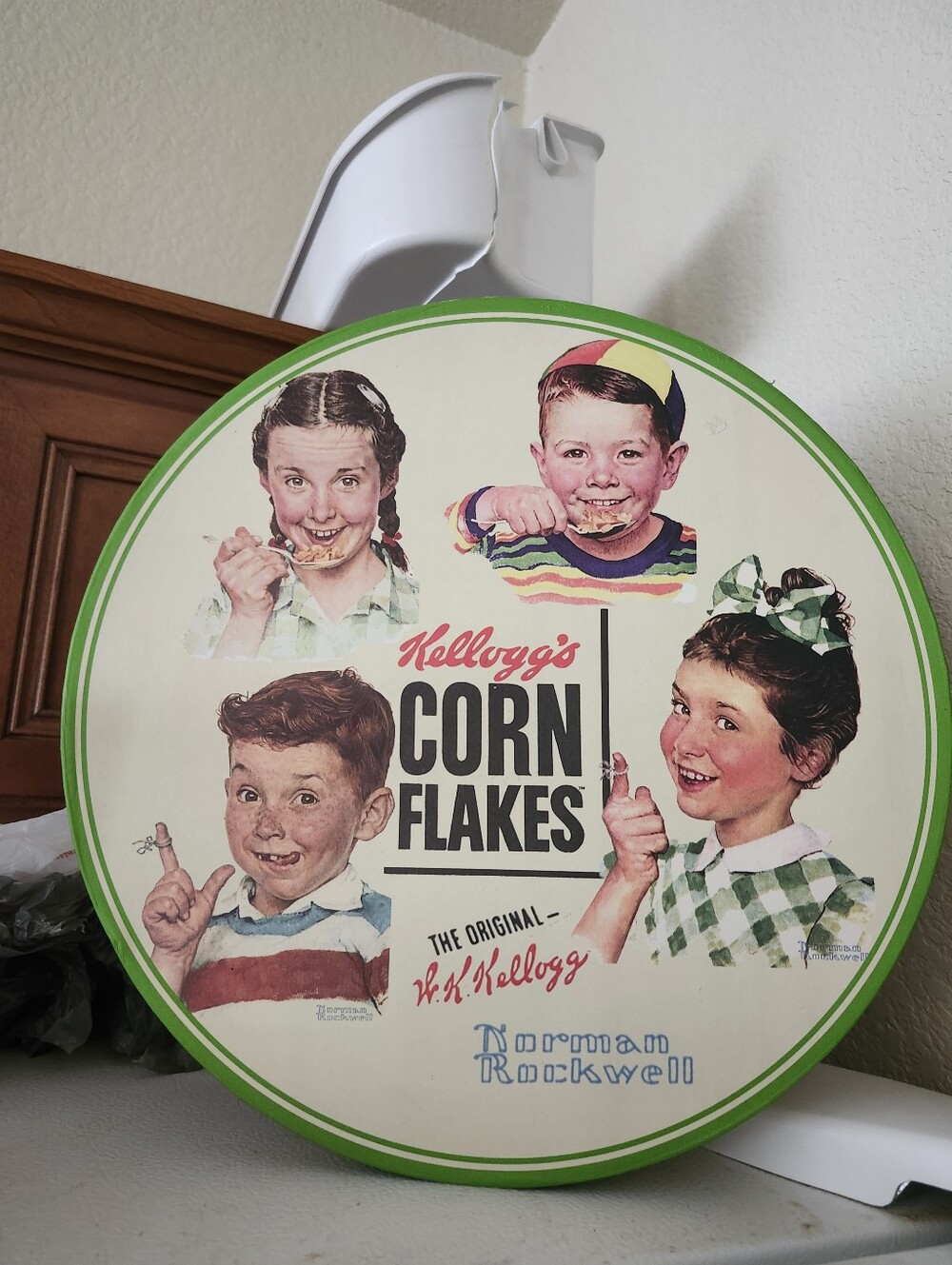 Kellogg's Corn Flakes Decorative Wall Basket in Cream and Green